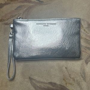 NWOT Adrienne Vittadini Silver Charging Wallet